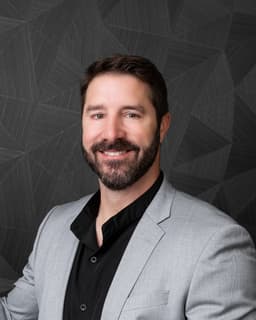 Brett Davis